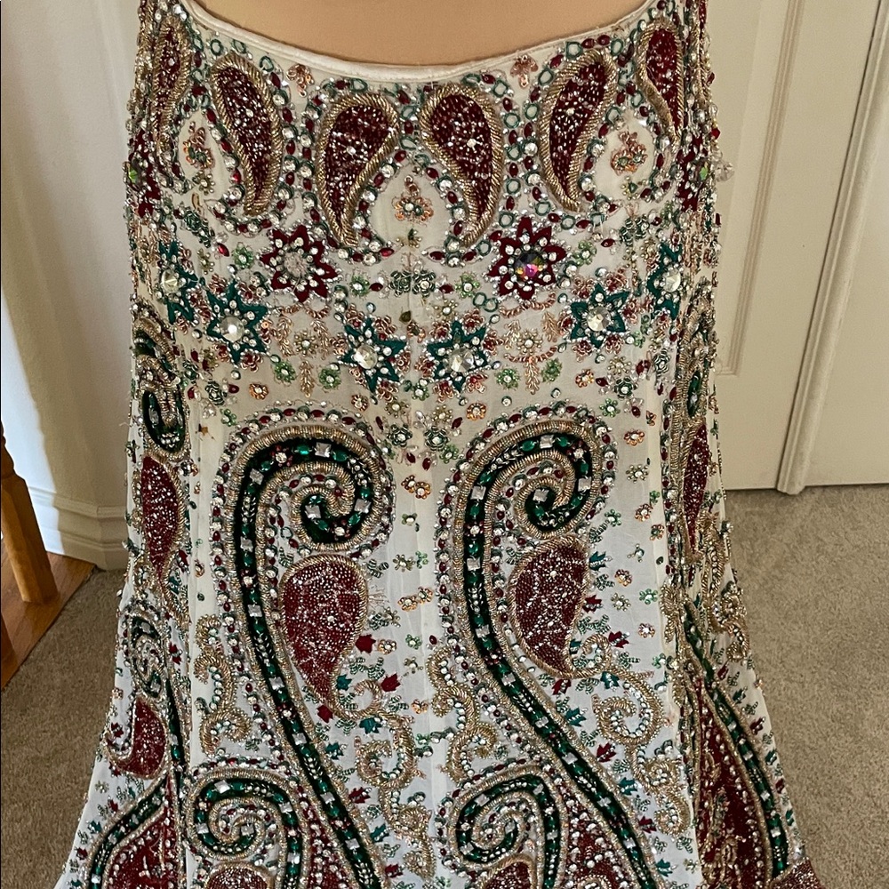 Embroidered Two-Piece Set - Picture 8 of 12